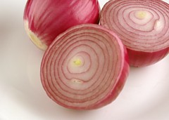200 Calories of Red Onions